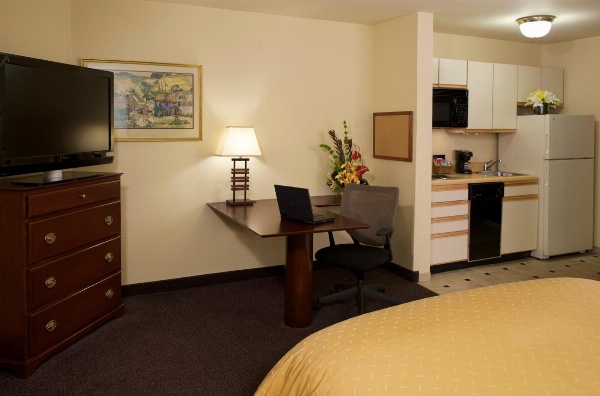 Larkspur Landing Pleasanton - An All-Suite Hotel image 3